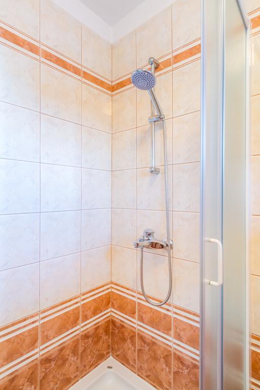 Apartment Manzoni Малинска Экстерьер фото